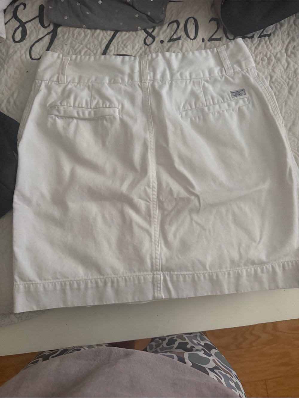Vineyard Vines White Women's Cotton Skirt - Classic Clean Style
